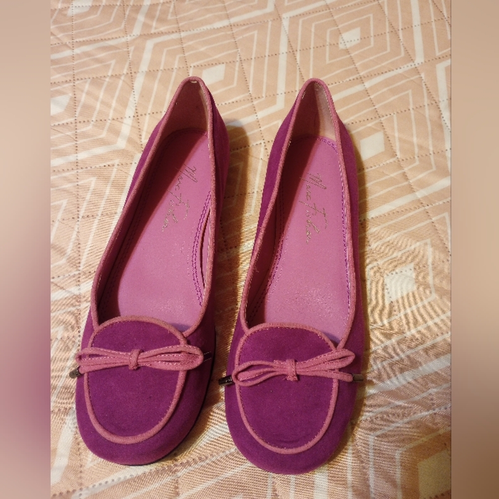 Marc Fisher comfy flats flats purple and pink size 6.5